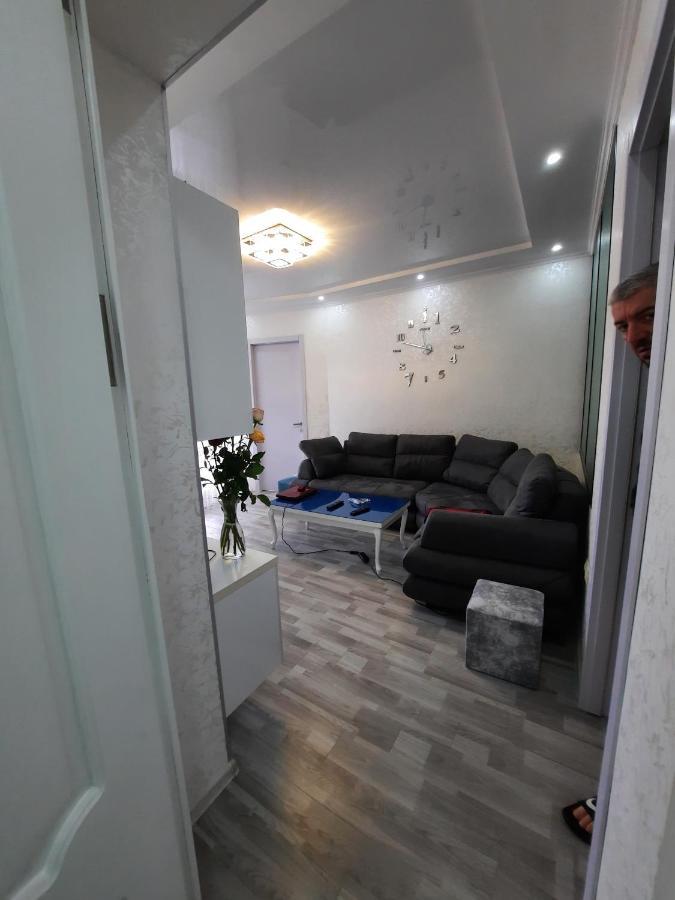Apartment Desi With Sea View On The Beach In Batumi Exteriér fotografie
