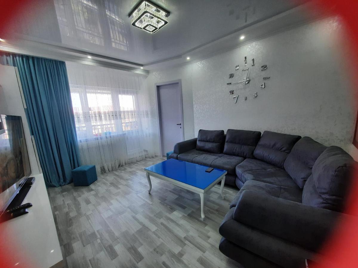 Apartment Desi With Sea View On The Beach In Batumi Exteriér fotografie