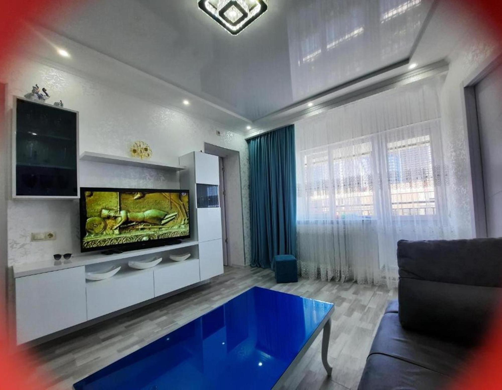 Apartment Desi With Sea View On The Beach In Batumi Exteriér fotografie